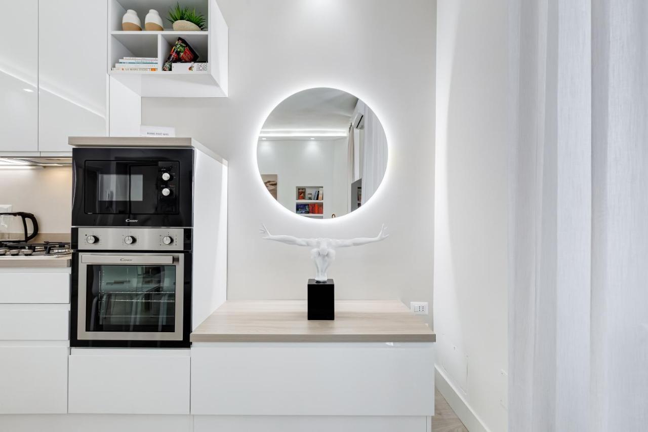 Bmga L The White Crown Apartment In Testaccio Рим Экстерьер фото