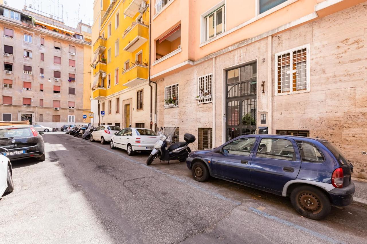 Bmga L The White Crown Apartment In Testaccio Рим Экстерьер фото