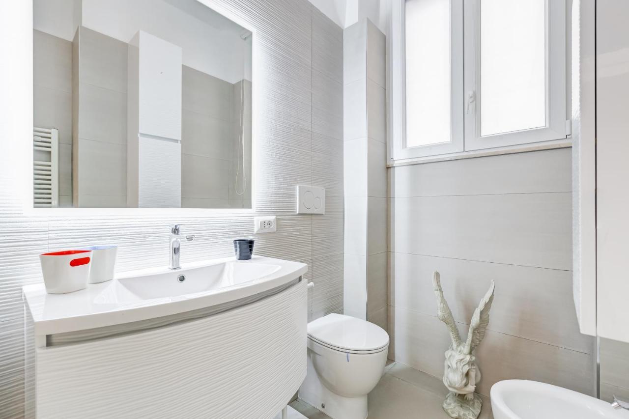 Bmga L The White Crown Apartment In Testaccio Рим Экстерьер фото