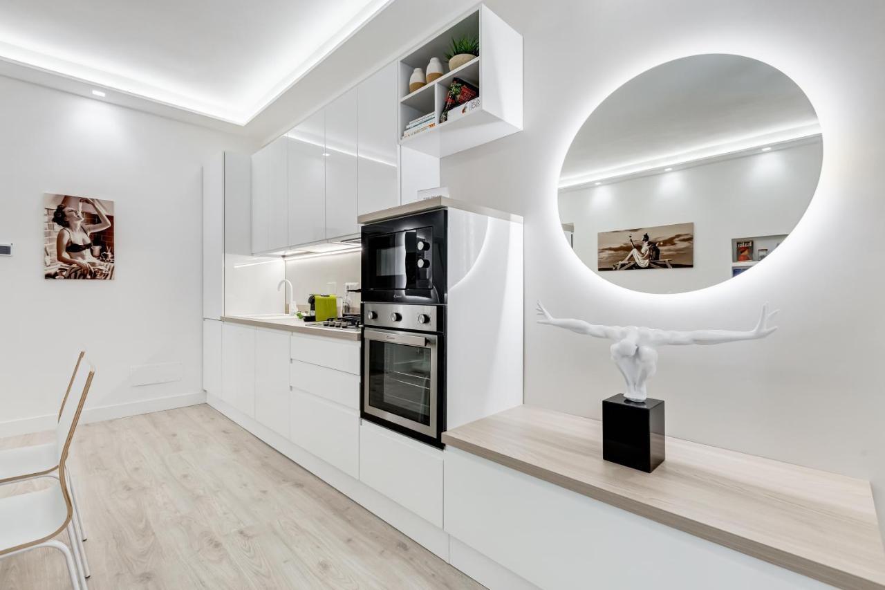 Bmga L The White Crown Apartment In Testaccio Рим Экстерьер фото