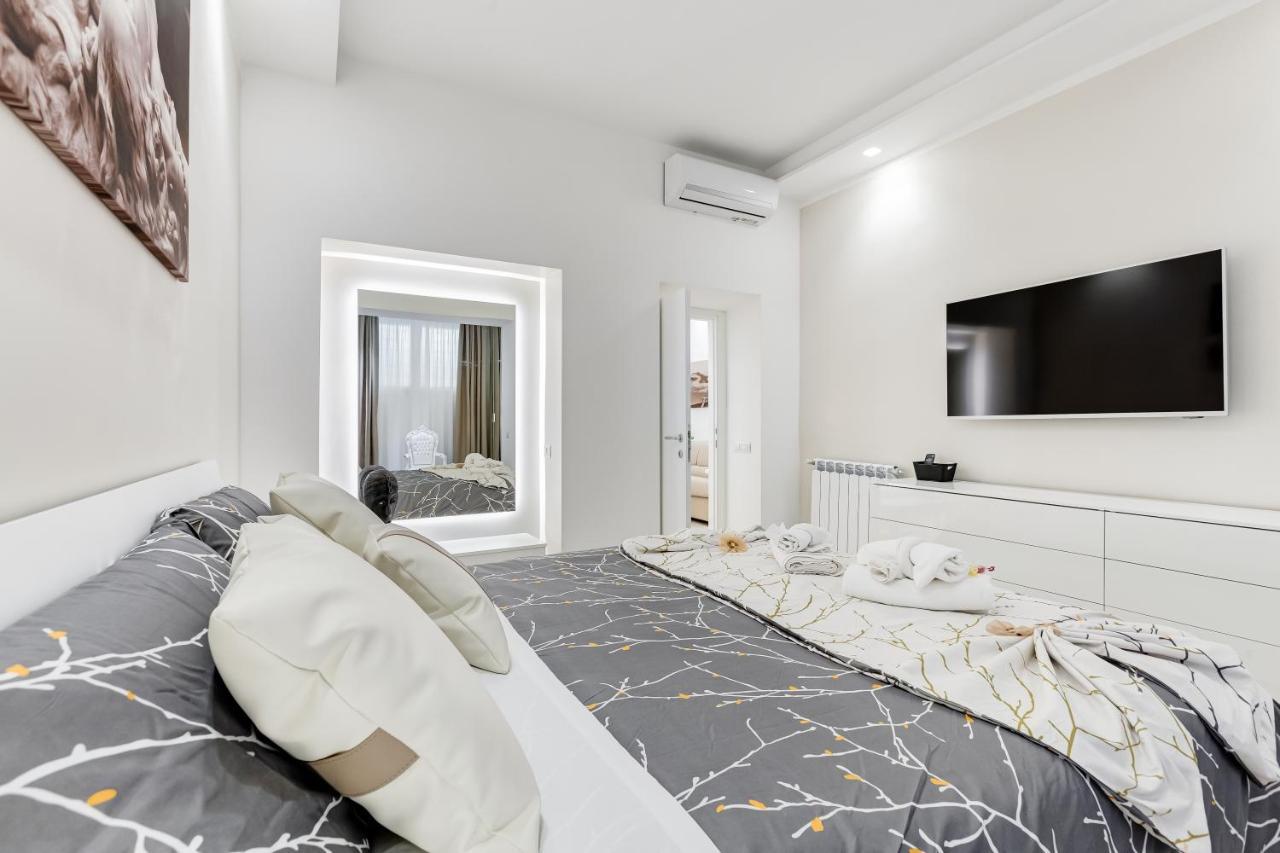 Bmga L The White Crown Apartment In Testaccio Рим Экстерьер фото