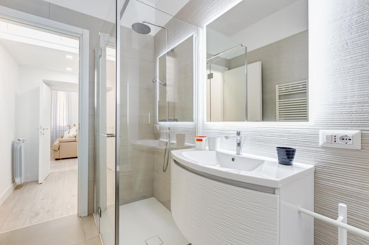 Bmga L The White Crown Apartment In Testaccio Рим Экстерьер фото