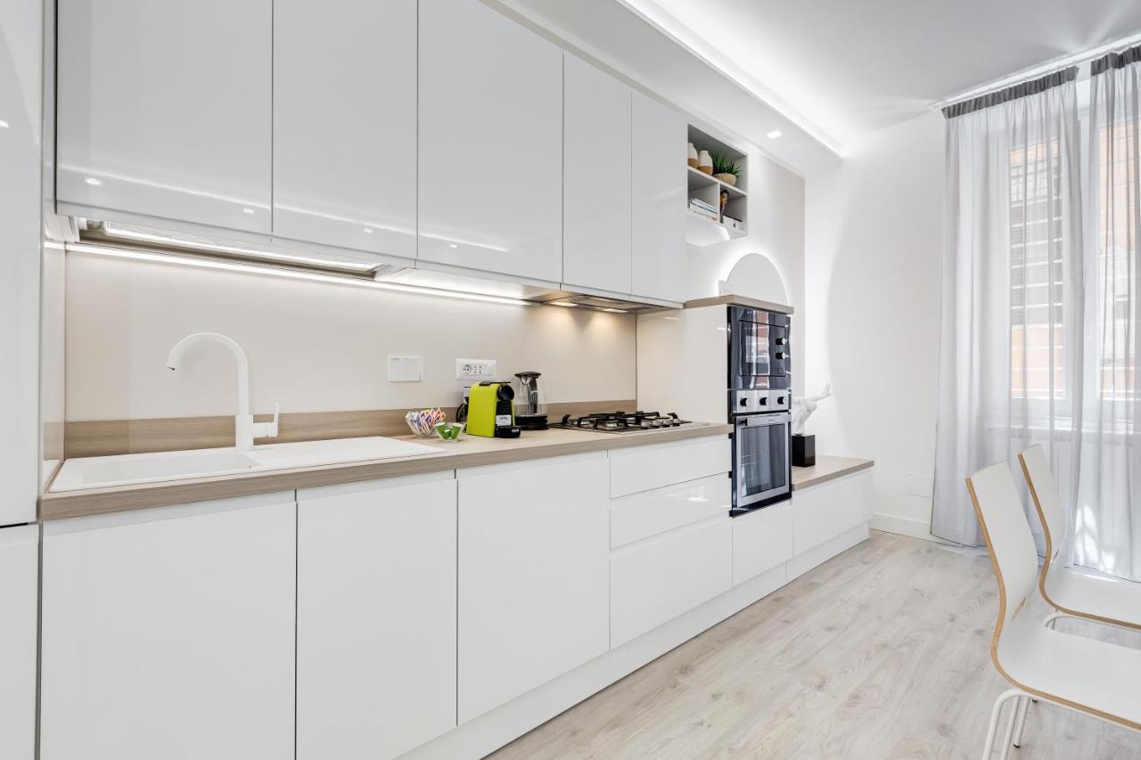 Bmga L The White Crown Apartment In Testaccio Рим Экстерьер фото