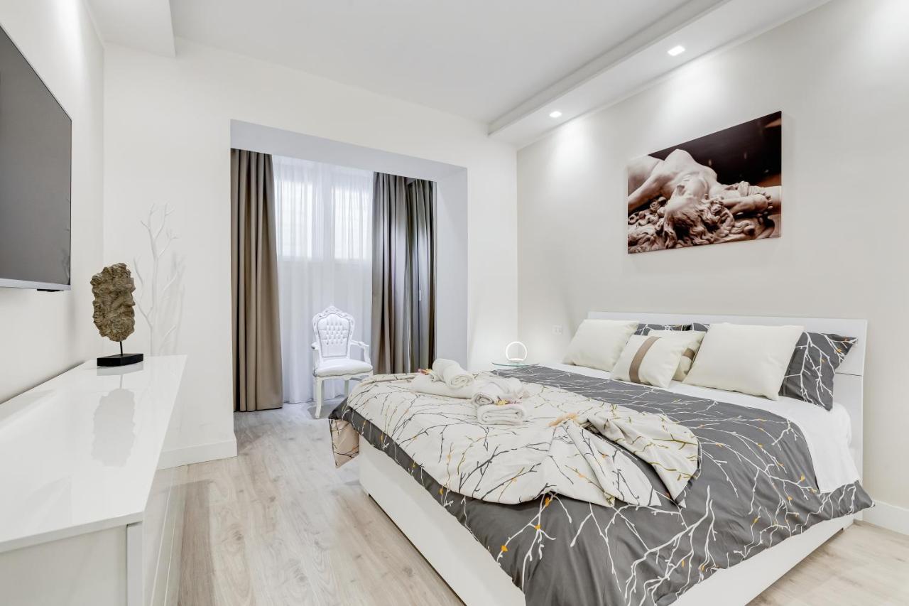 Bmga L The White Crown Apartment In Testaccio Рим Экстерьер фото